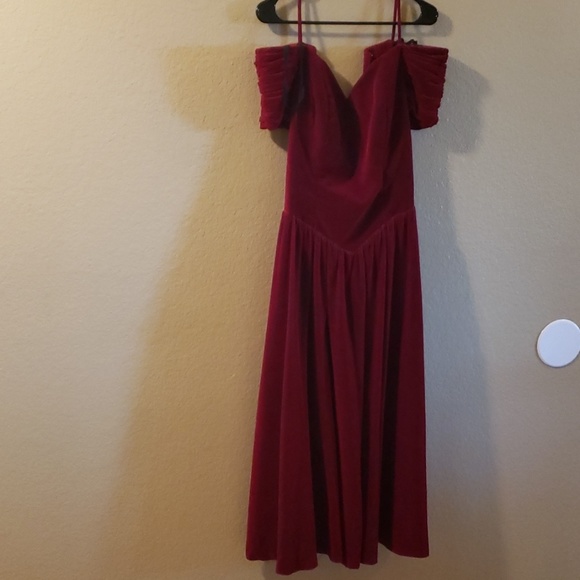 Velvet dream dress - Picture 2 of 8